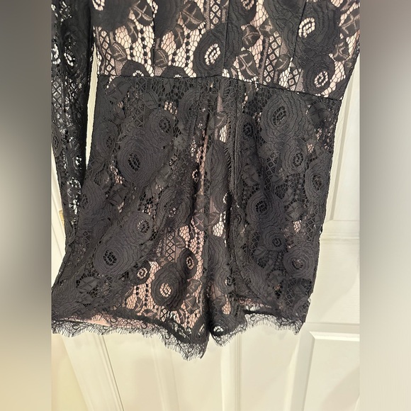 Francesca’s Black Lace Long Sleeve Romper - Size XS - Picture 2 of 5
